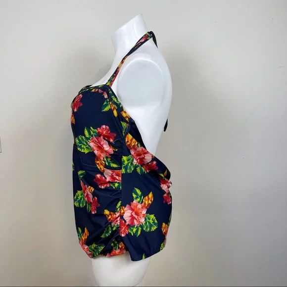 Jacquelyn Smith Plus Size Bathing Suit Top Only - Picture 2 of 4